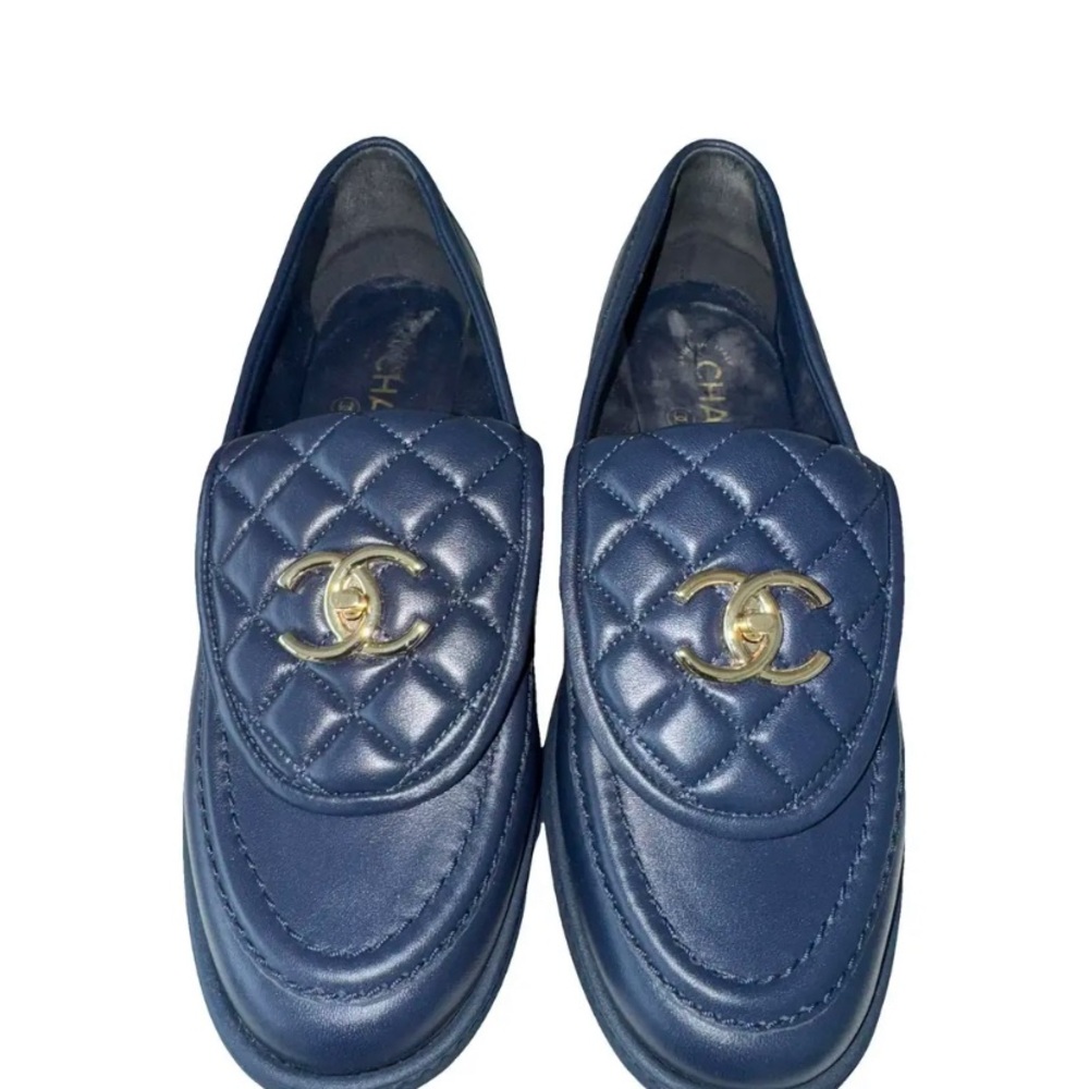 Chanel Navy Blue Loafers for Women - Picture 2 of 7
